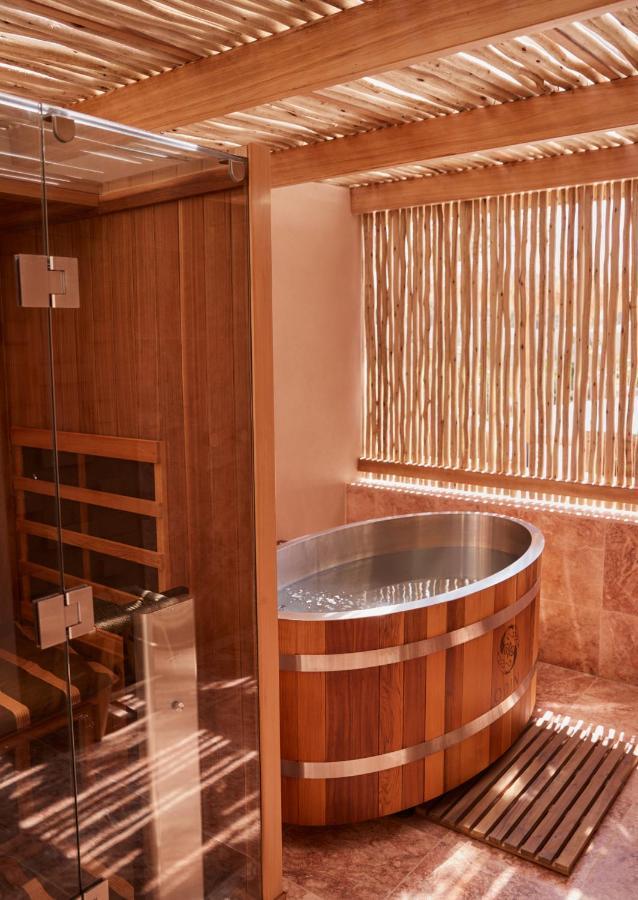 Swell Hotel Byron Bay - Adults Only Экстерьер фото